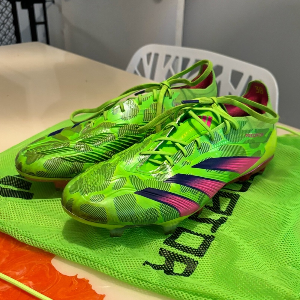 PREDATOR ELITE GENERATION PRED FIRM GROUND SOCCER CLEATS (NEW)